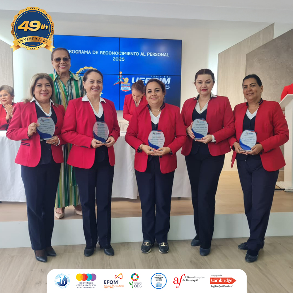 Reconocimiento a la trayectoria, excelencia y compromiso del personal ...
